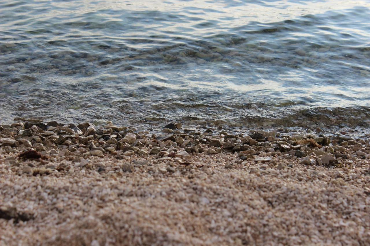 Holiday Home - Beach House 'Amarella' Turanj Kültér fotó