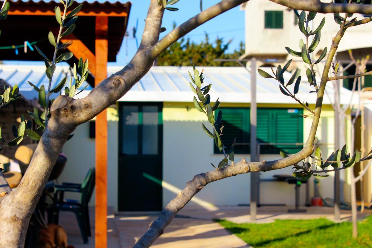 Holiday Home - Beach House 'Amarella' Turanj Kültér fotó