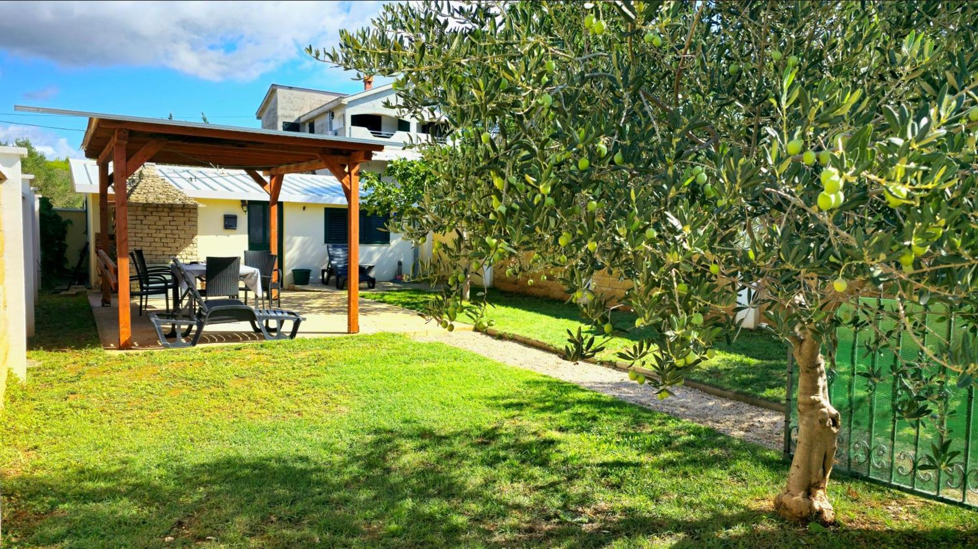 Holiday Home - Beach House 'Amarella' Turanj Kültér fotó